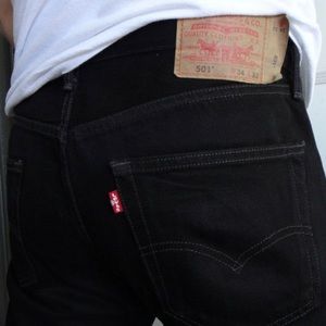 Men’s 501 Levi black jeans